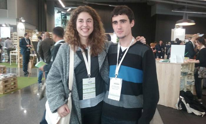 Lizardi Institutuko bi ikasle Bilboko Iraunkortasunaren inguruko biltzarrean