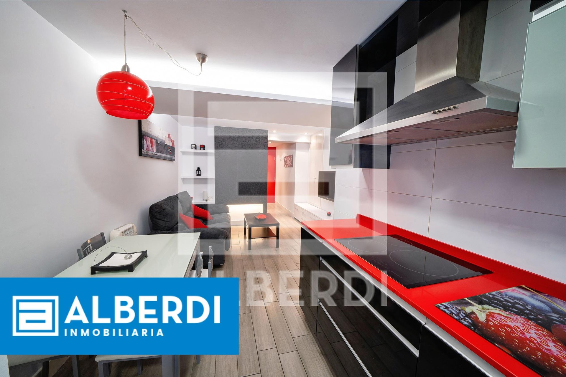 Alberdi Inmobiliaria: eraberritutako etxebizitza Kale Nagusian, orain prezio berriarekin