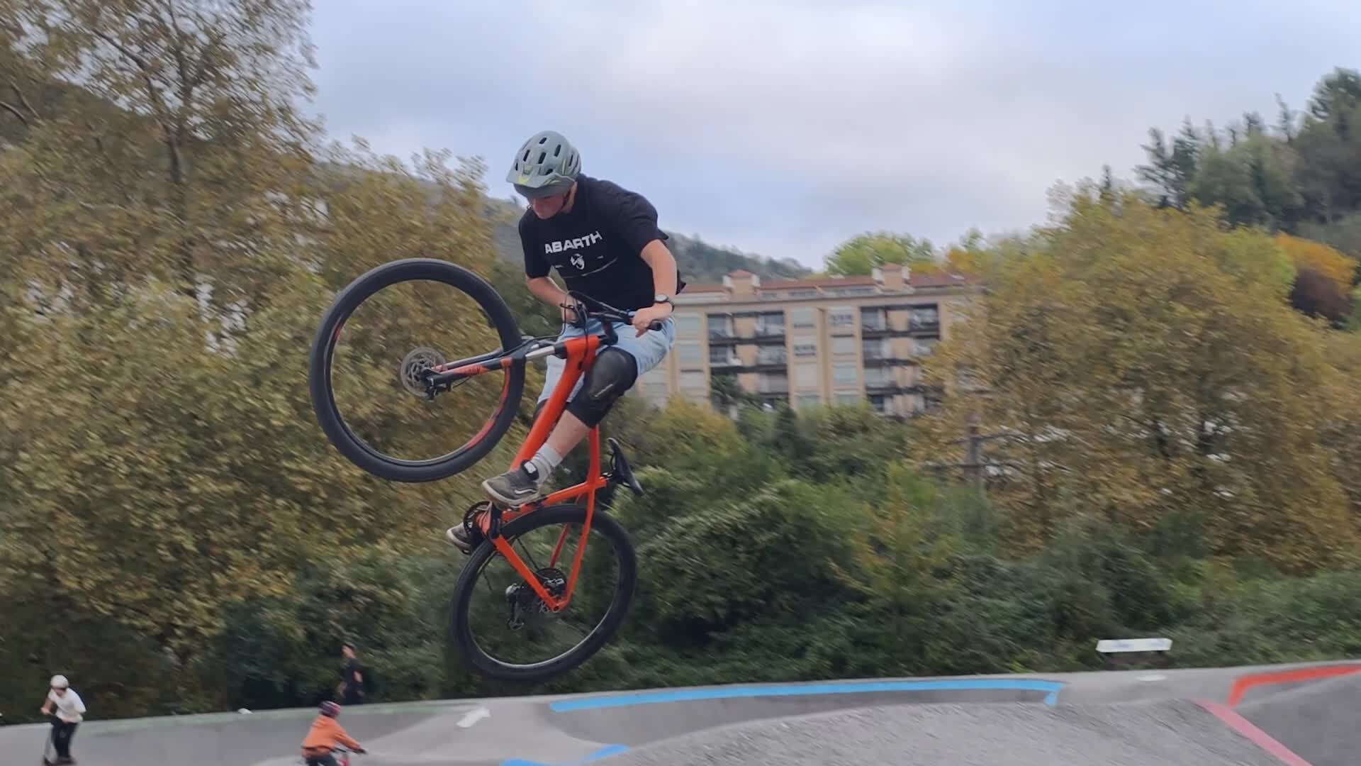 Abiadura eta trebezia, Zestoako pumptrackean