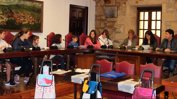 Ikasleek beren ekarpenak egin dituzte Eskolako Agenda 21eko udalbatzarrean