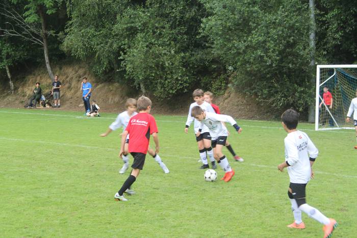 Zabaldu dute izena emateko epea Zarauzko Futbol Eskolarako