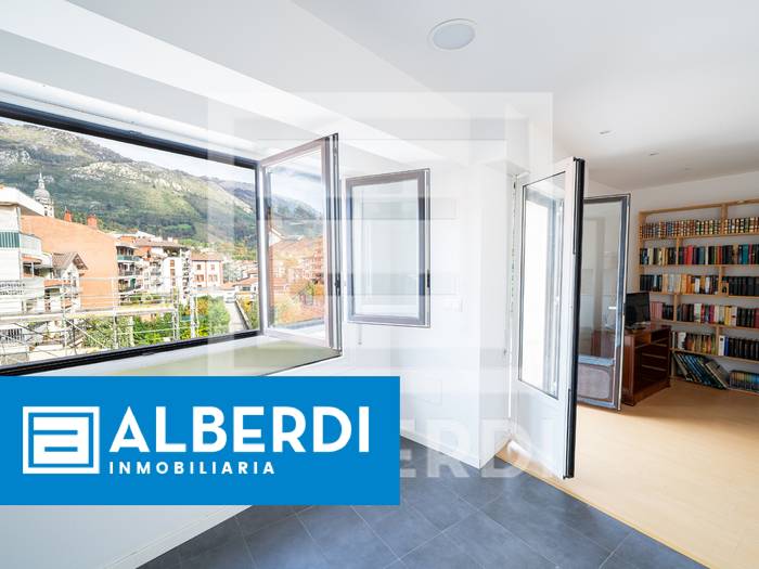 Alberdi Inmobiliaria: San Martin kalean etxebizitza salgai