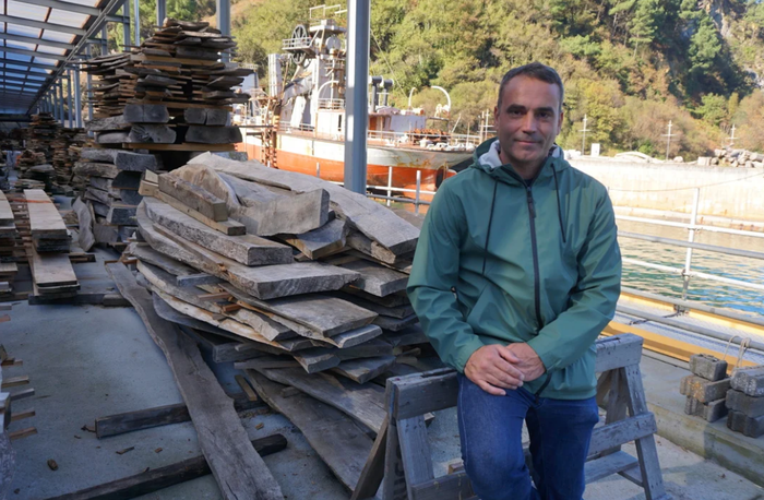 Josu Salegi: "Aita hil zenean, bertsoekin hasi nintzen; zerbait pizten didate barruan"