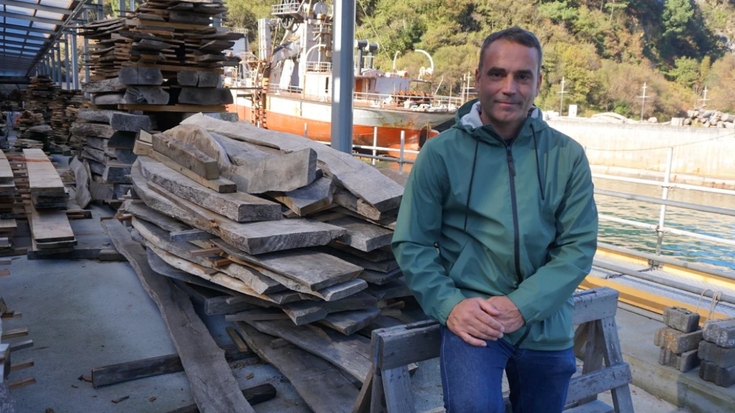 Josu Salegi: "Aita hil zenean, bertsoekin hasi nintzen; zerbait pizten didate barruan"