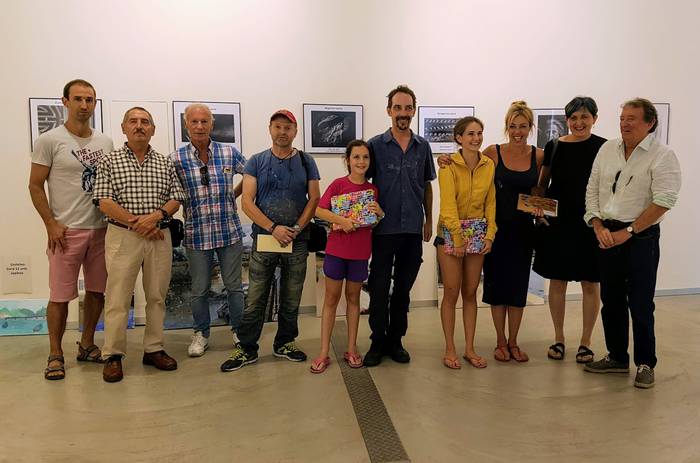 Maria Teresa Durák irabazi du Zumaiako kaleko pintura lehiaketa