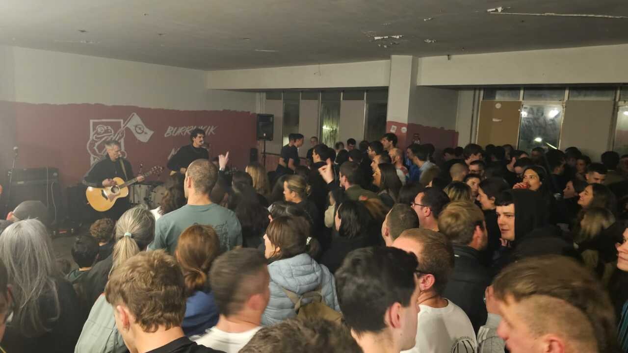 Gaztetxearen bigarren astean ere, egitaraua prest du AGAk
