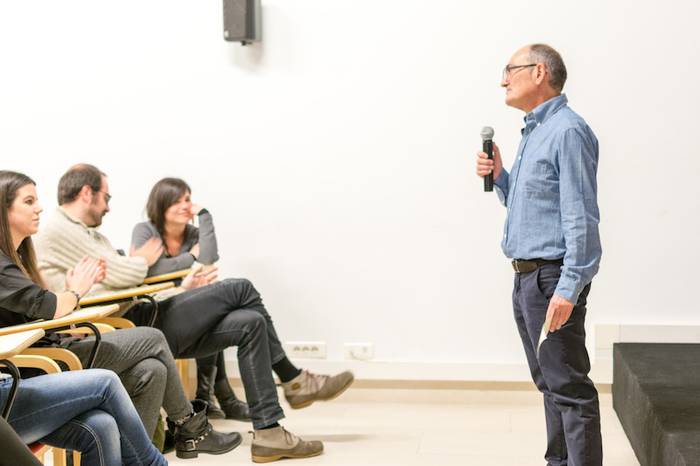 Koldo Zuazo: "Euskara batua eta euskalkiak hizkuntza baten zatiak dira"