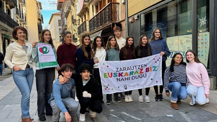 Euskararen Eguneko bideo eta pegatina lehiaketako sariak banatu dituzte