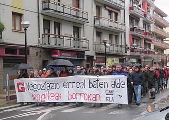 Itxiera arriskua salatzeko protesta hasiko dute Corrugadosekoek