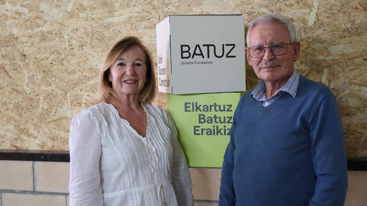 Ana Belen Juaristi eta Jose Mari Larramendi: "Hitzarmen duinak nahi ditugu, ez dirulaguntzak"