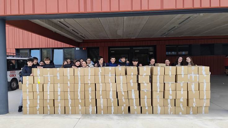 Bi tonatik gora elikagai bildu ditu Darahlik errefuxiatuen kanpalekuetara bidaltzeko