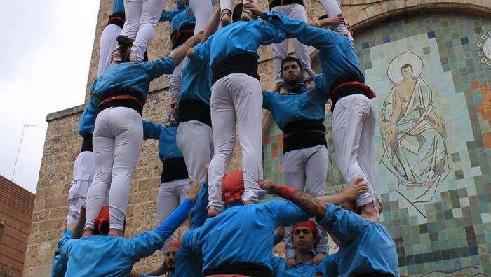 Esparraguerako 'castellers'-en bisita jasoko du herriak