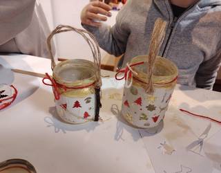 Gabonetako apaingarri jasangarriak sortu dituzte Ekoetxean