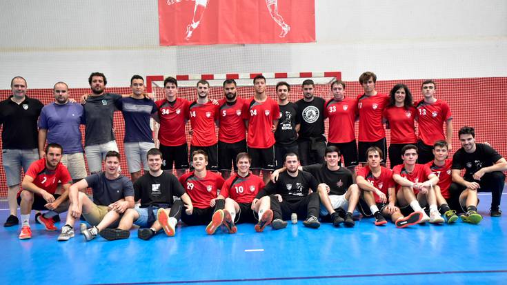 Euskal Ligara igotzeko beste aukera bat izango du Labarra Pulpo taldeak