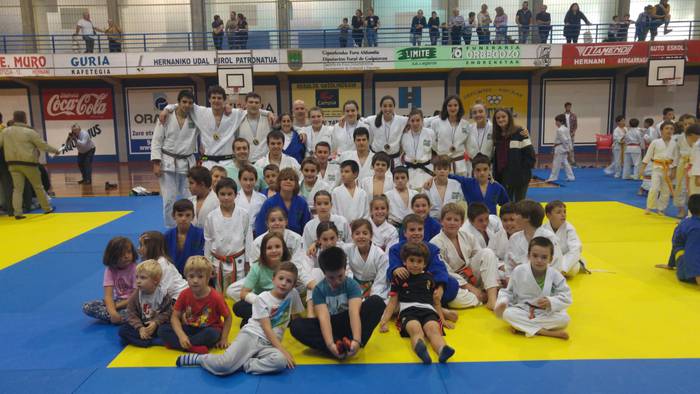 Zortzi domina eskuratu dituzte asteburuan Lizardi elkarteko judokek
