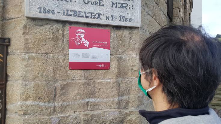 'Aita Mari' arrantzalearen bizitza, xafla batean jasota