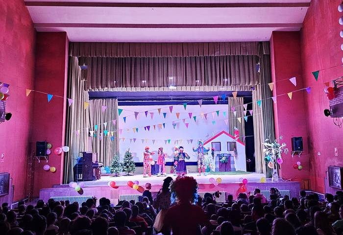 Pailazoen emanaldia izango dute bihar arratsaldean Zumaiena ikastolan