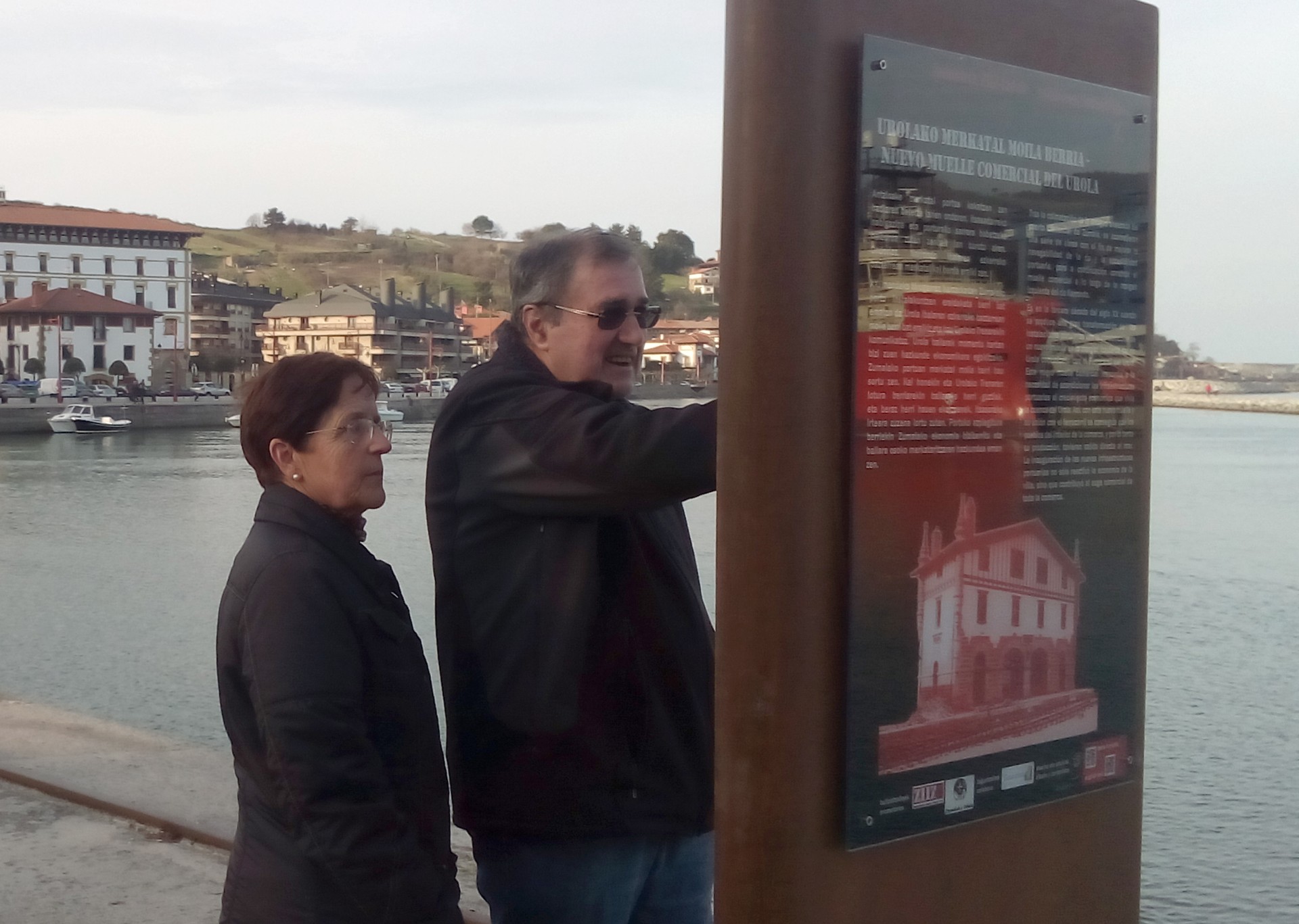 Zumaiaren industria ondarearen memoria ezagutarazteko panelak jarri dira