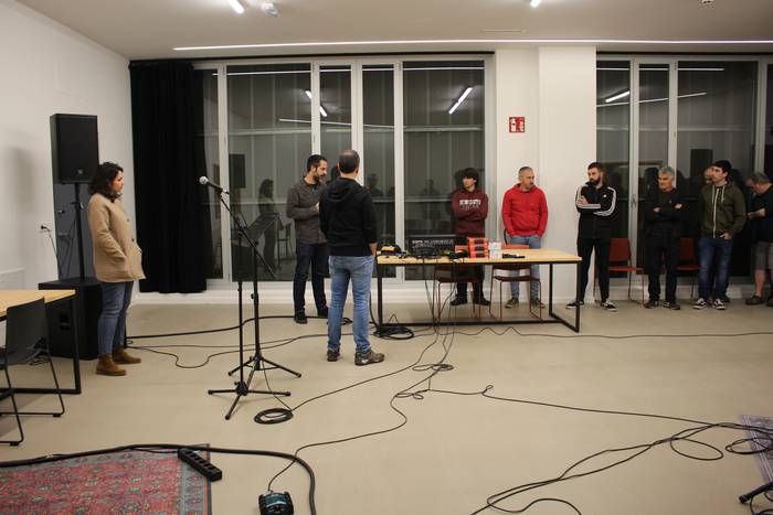 Puzzlea osatzeko azken pieza