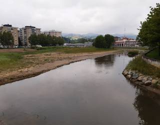 Txukun Lorazaintza enpresak jarraituko du erreken garbiketa egiten
