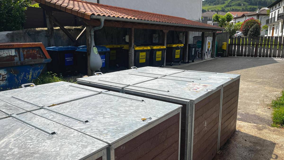 Udal langileen greba dela eta, Urola Erdiko eta Kostako mankomunitateek zerbitzu murritzagoa emango dute bihar