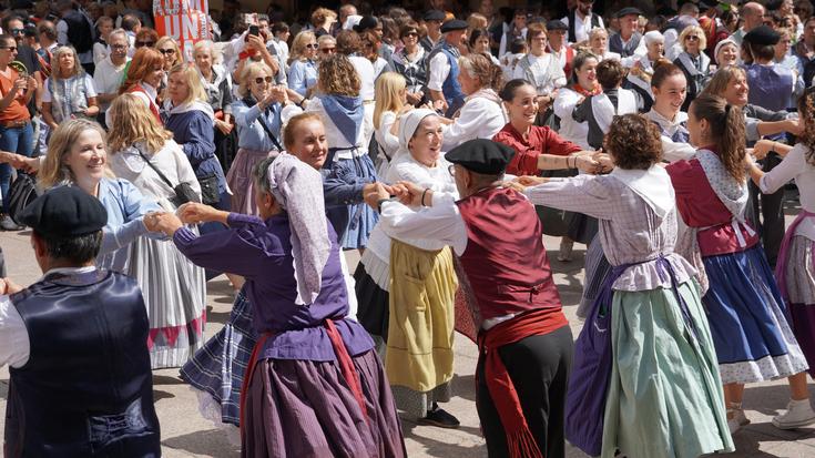 Umorea eta dantza, festaren balantza