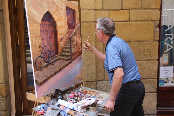 Aire zabaleko pintura lehiaketa egingo dute Zarautzen igandean