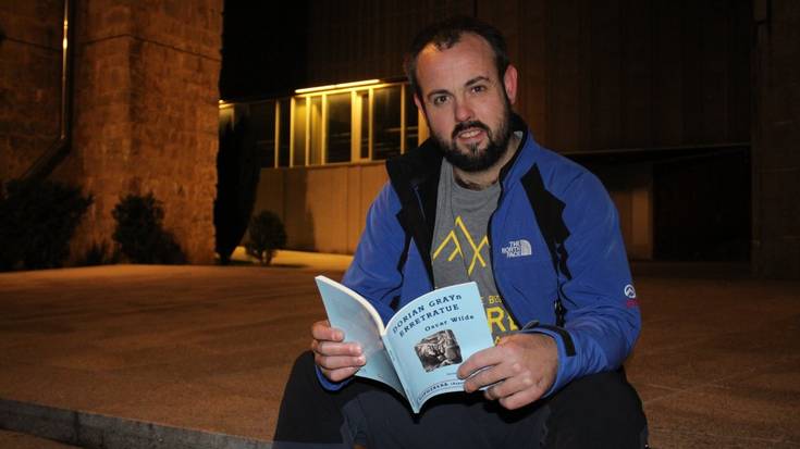 Imanol Azkoitia: "Euskalkietan ere egon behar lukete aldizkariek, liburuek..."