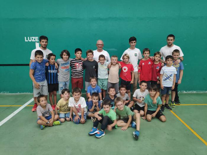 Getarian pilota indartzen ari dela nabarmendu du Gure Txeruk