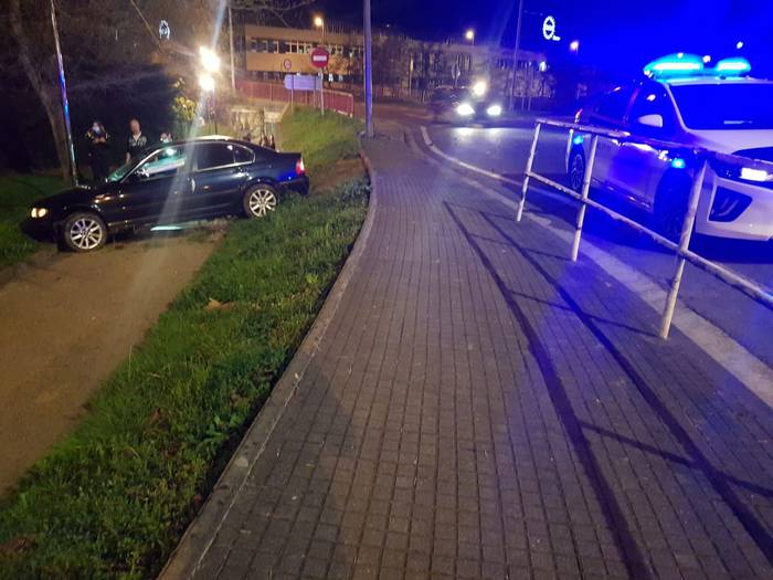 52 urteko gizonezko bat atxilotu du Ertzaintzak Azkoitian, agenteei eraso egitea leporatuta