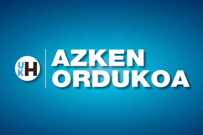 Gizonezko bat atxilotu du Ertzaintzak bart gauean arrantzako arpoi bat eskutan zeramala