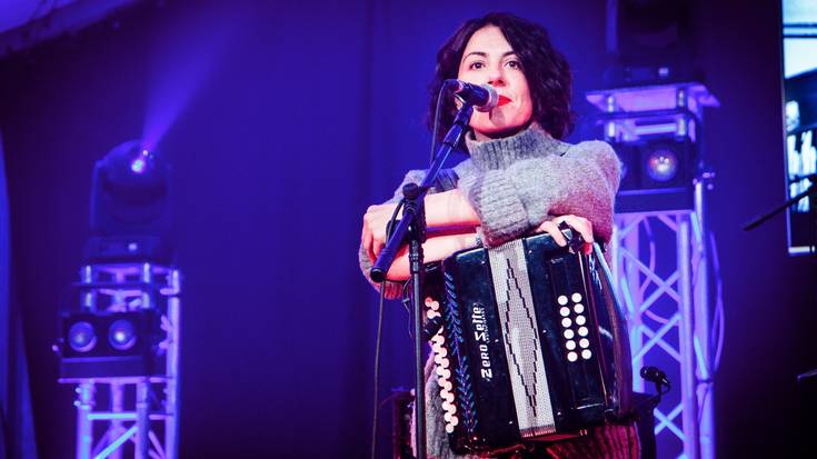 Ines Osinaga: "Gaur egungo eszena, rocka, ez da bizitzarekin bateragarria"