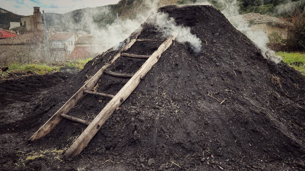 Argimalutak taldearen 'Txondor plaza' kale antzerkia izango da bihar Odietan