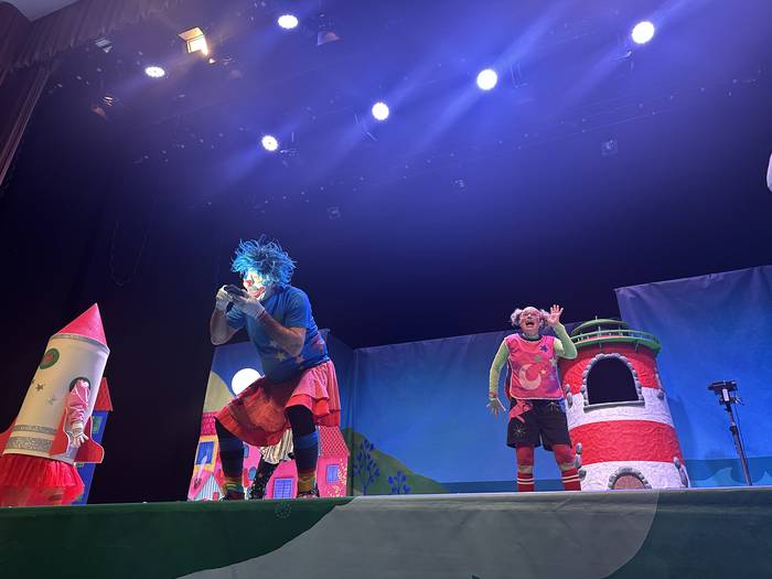 'Zerua lapurtu dute' ikuskizunak jendetza eraman du Baztartxora