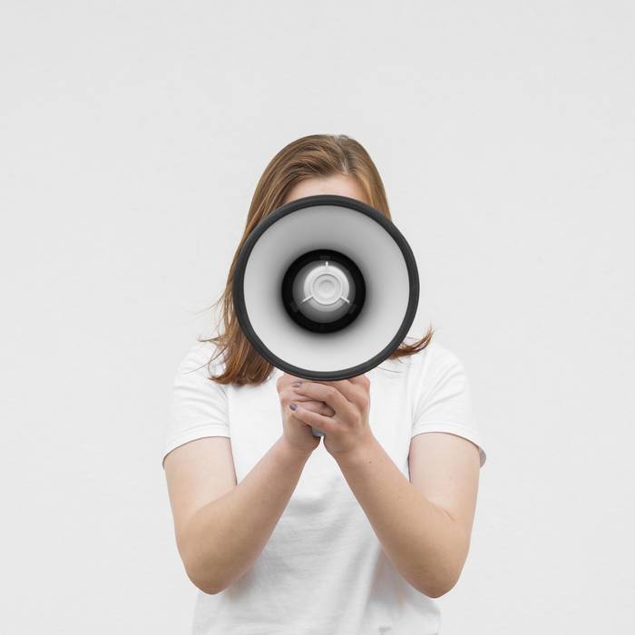 Begirada kritikoari egingo diote so Treba programaren biharko saioan