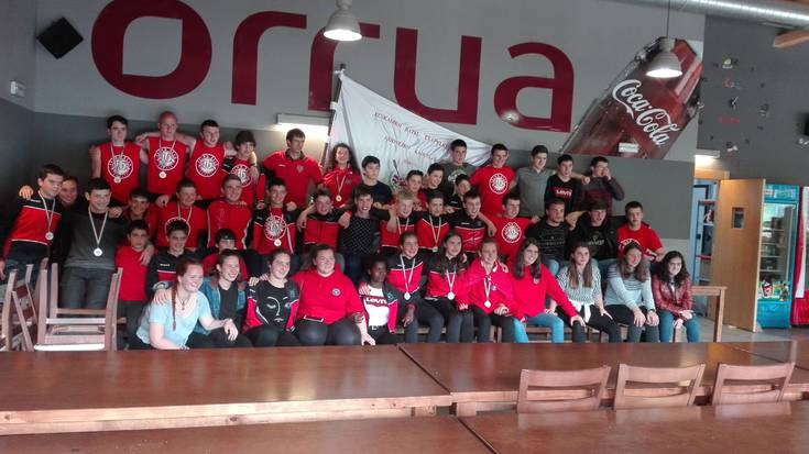 Euskadiko batel txapelketa irabazi dute kadete mutilek