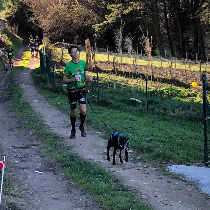 Bihar jokatuko dute Zumaiako XI. Txakurkrosa