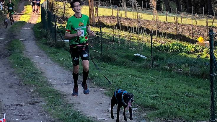 Bihar jokatuko dute Zumaiako XI. Txakurkrosa