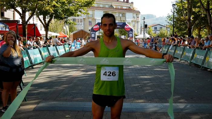 Ruben Ruzafa: "Jendearekin, zaletuekin eta ezagutzen dudan herriarekin disfrutatzeko gogoa nuen"