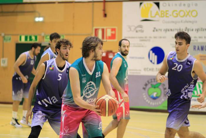 Lehen garaipena Ulacia Grupo taldearentzat