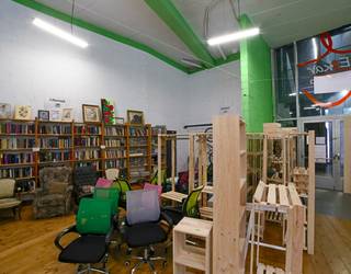 Bigarren eskuko liburuak salduko ditu Elkar-ekinek plazan datozen egunetan