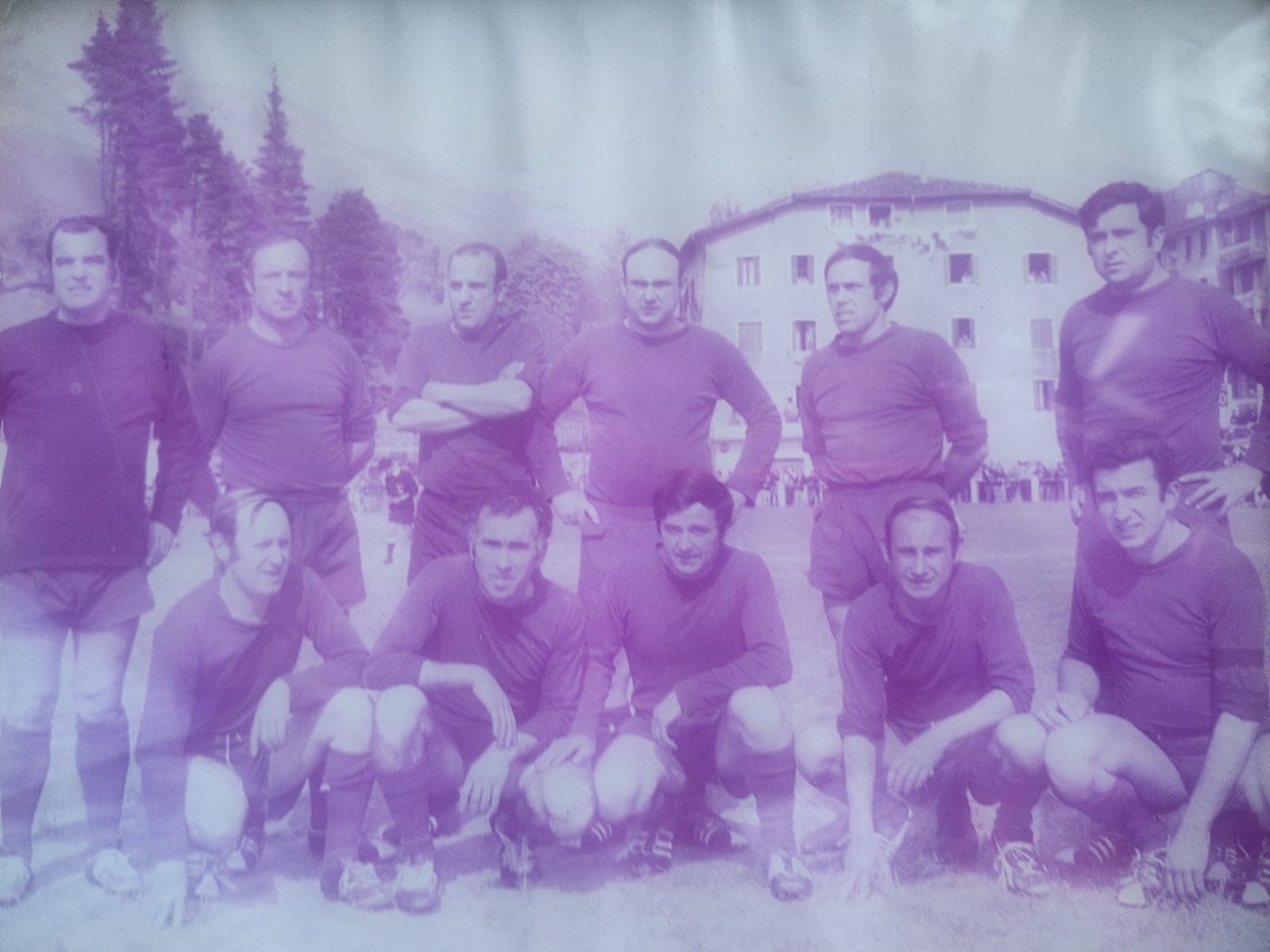 Ikastolari laguntzeko futbol partida, duela 50 urte