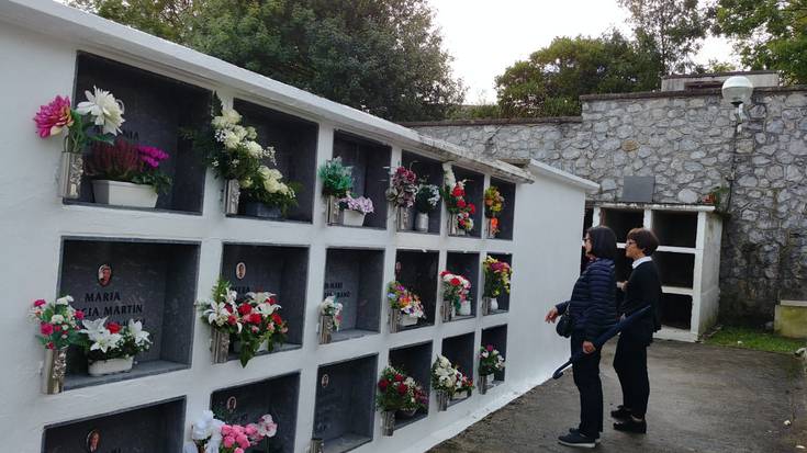 Ehorzketetan lau lagun baino gehiago ez