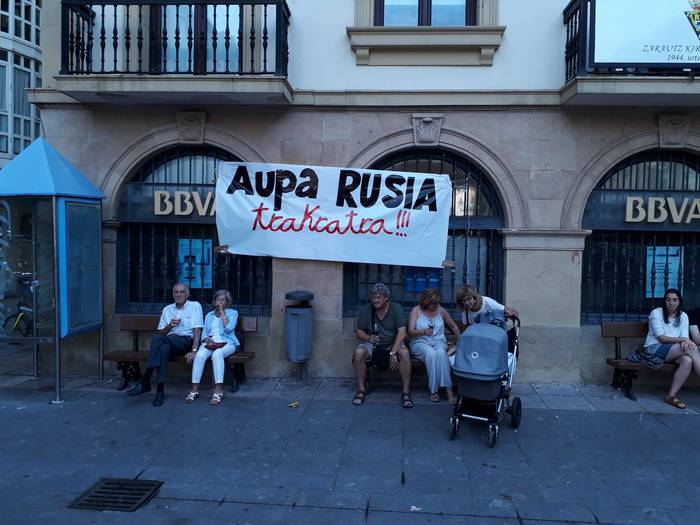 Futbolarekin ere irudimena lantzen