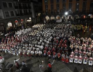 Danbor hotsen artean, giro bikaina eta euria oharkabean