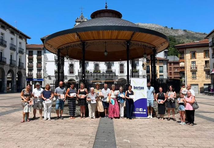 Saninazioetako zozketako sari guztiak banatu ditu Bertanek