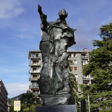 Lore eskaintza: Antonio Oteizaren jaiotzaren mendeurrena