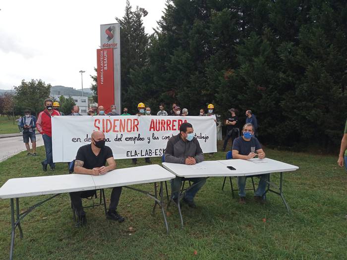Aldi baterako lan erregulazio txostenaren negoziazioan akordiorik ez, Sidenorren eta sindikatuen artean