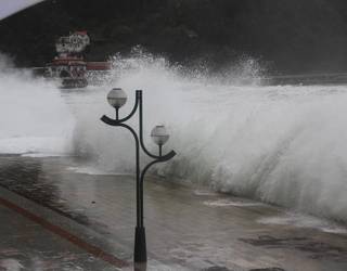 Abisu laranja ezarri dute kostaldean ostiral eta larunbat honetarako