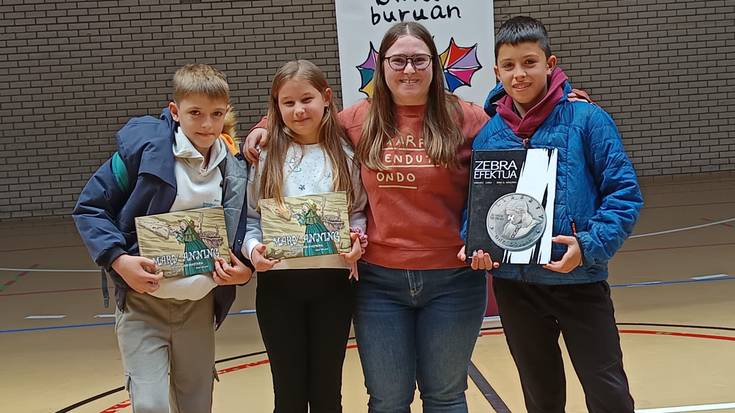 Zumaiako ikasleak indarrean Gipuzkoako eskolarteko bertso txapelketan